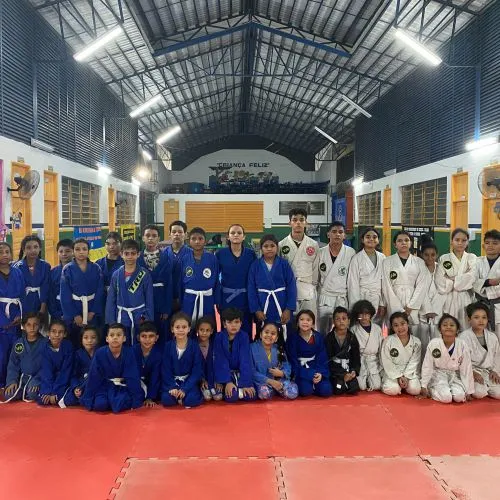 Aula de Judô para crianças e jovens